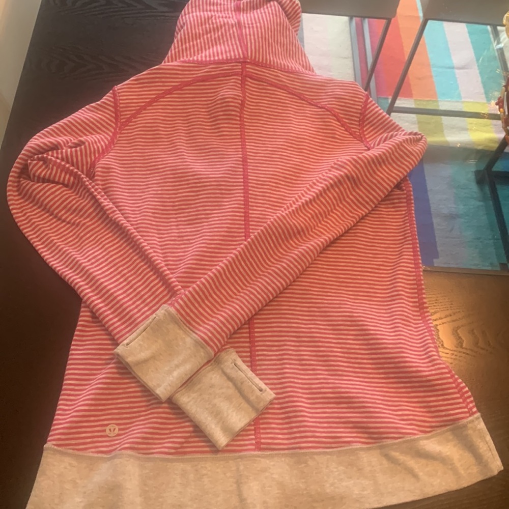 In a Cinch Top Reversible - Picture 14 of 14